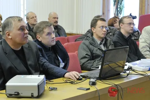 В Ярославле прошли публичные слушания по строительству жилого комплекса на месте бывшего Каретного двора. Фоторепортаж