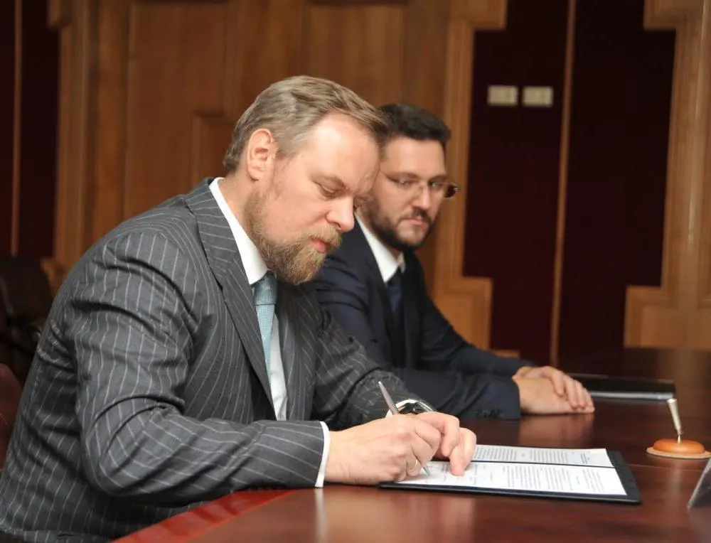 В Ярославле Промвязьбанк и правительство области подписали соглашение о сотрудничестве