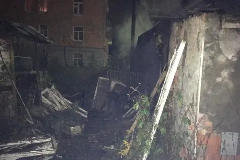 Ночью в Ярославле сгорел частный дом