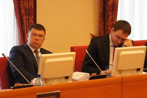 Идет заседание Ярославской областной Думы (с фото)
