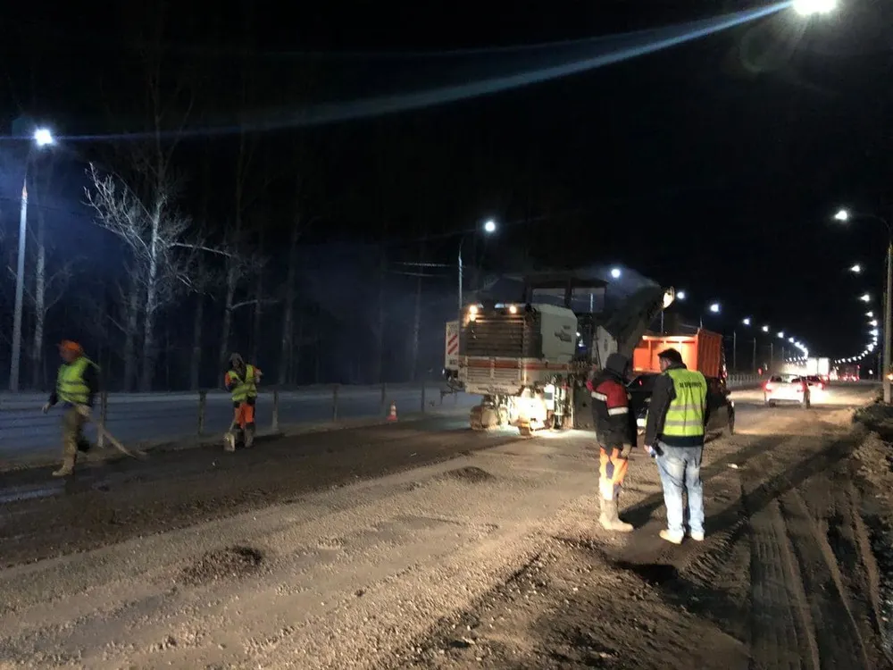 В Ярославле латают Юго-Западную окружную дорогу