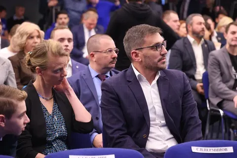В «Единой России» перед съездом прошла третья дискуссионная площадка