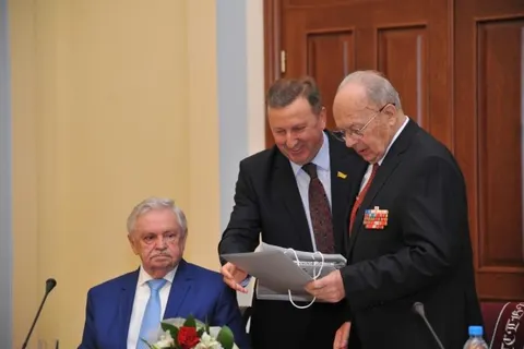 Сергею Овчинникову исполнилось 90 лет