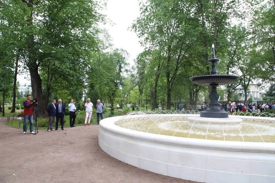 В Рыбинске заработал старейший городской фонтан 