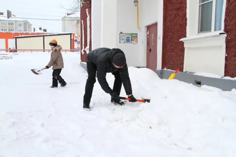 Новый глава Рыбинска переквалифицировался в дворники