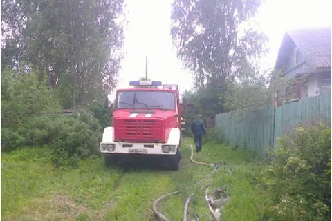 Под Ярославлем двое мужчин погибли на пожаре