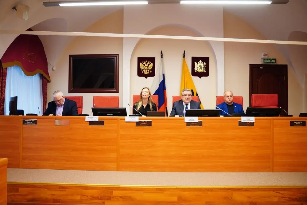 На закупку автобусов для ярославских райцентров выделено 164 млн