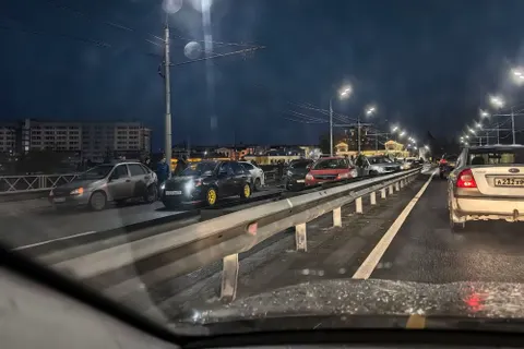На ярославских мостах случилось машинное побоище