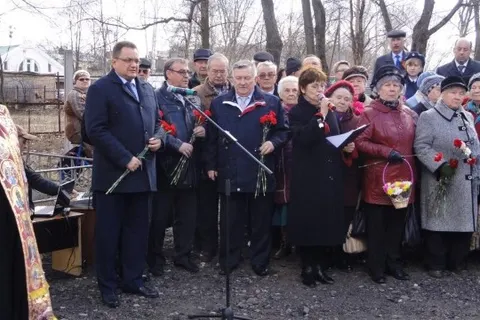 В Ярославле открылся мемориал «Вечная память жителям блокадного Ленинграда»