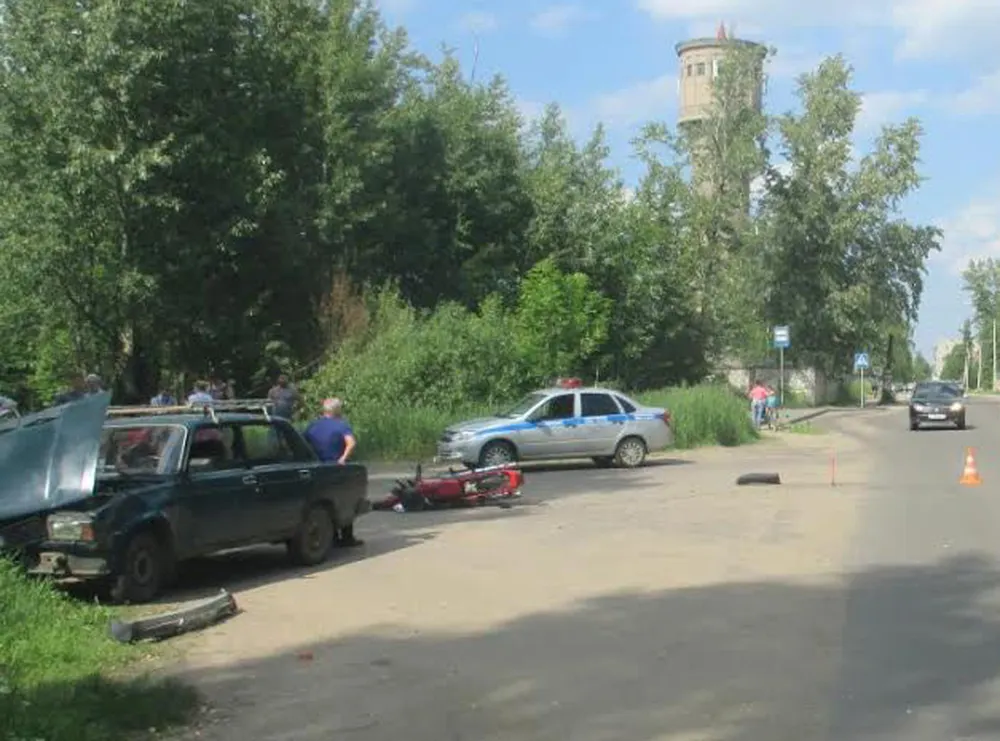 В Рыбинске получил травмы несовершеннолетний мотоциклист