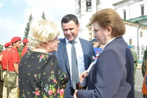 В Ярославле торжественно отметили День Государственного флага России