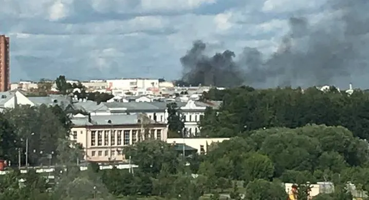МЧС: пожар в здании «Волков-Плаза» ликвидирован, пострадавших нет