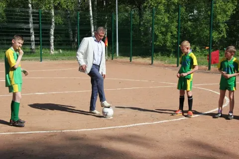 В Ярославле открыли новую спортивную площадку