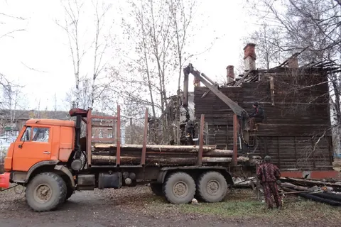 В Ярославле продолжается снос ветхого жилья