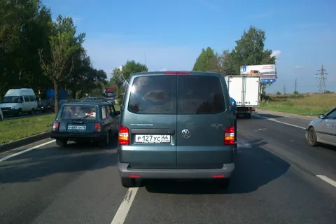 На Московском проспекте в Ярославле столкнулись две иномарки