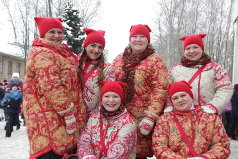 В Ярославле проводили главную Масленицу страны: фотографии с веселых гуляний