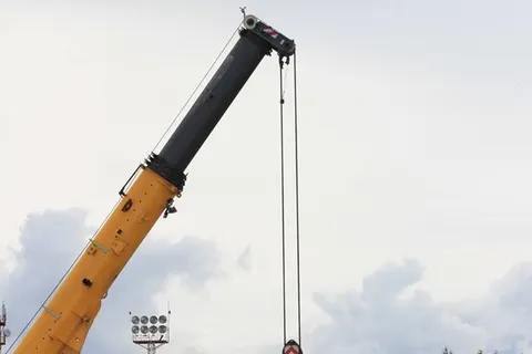«Руслан» увез на Сахалин рыбинские катера