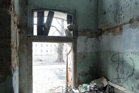 Корпуса Калмыковых в Ярославле доживают последние дни. С фото