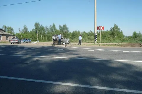 В Ярославской области погибла пассажирка иномарки, водитель которой заснул за рулем