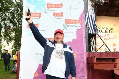 Мышкин поклонился Курицину в пояс