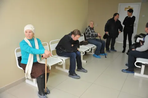 Проблемная Ростовская поликлиника заработала в штатном режиме