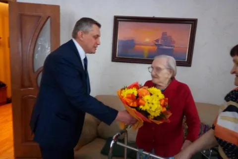 Долгожительница из Ярославля по фамилии Девочкина отметила 105-летие