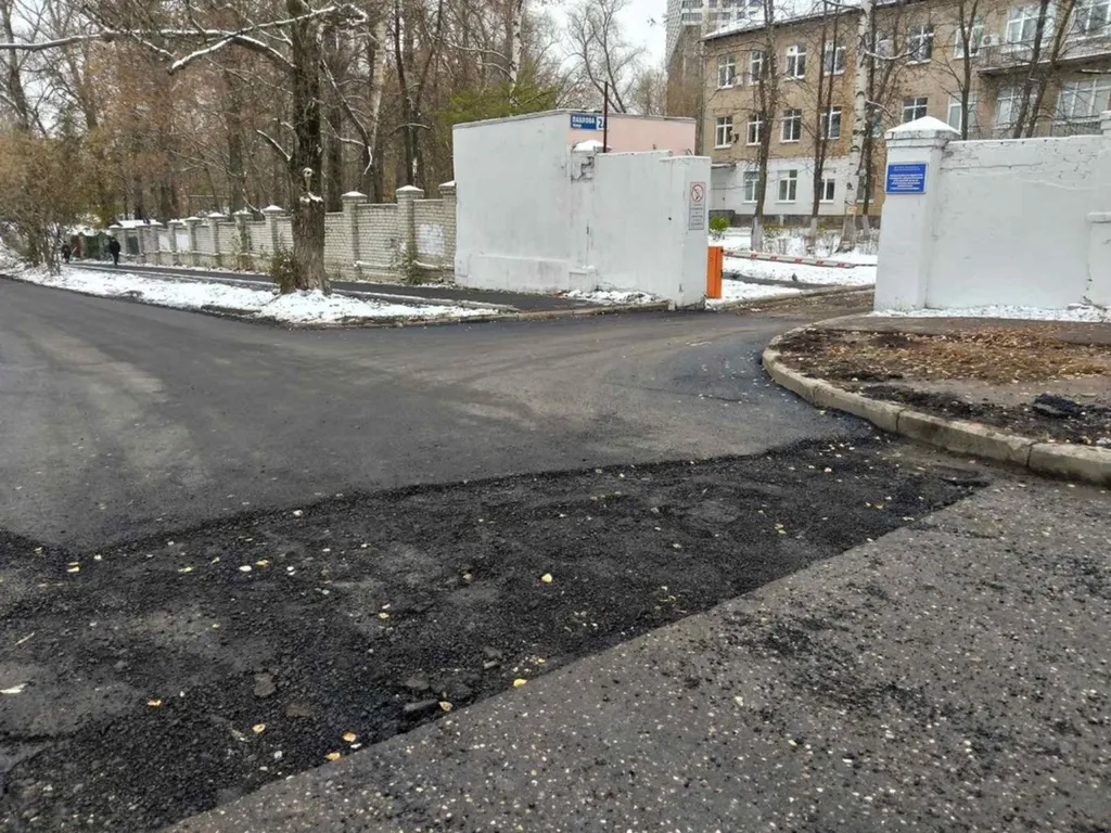 В Ярославле «забыли» заасфальтировать участок у туберкулезной больницы