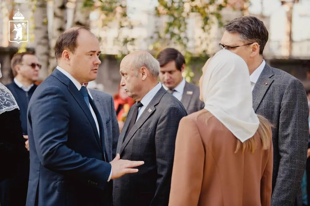 Мэр Ярославля рассказал, как понравиться девочкам