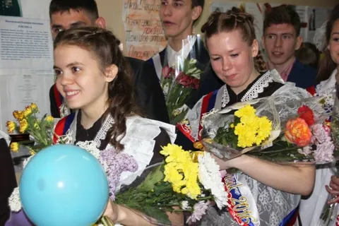 В большинстве ярославских школ прозвучал последний звонок