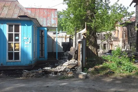 В Ярославль возвращаются ларьки-монстры с ржавой дрянью
