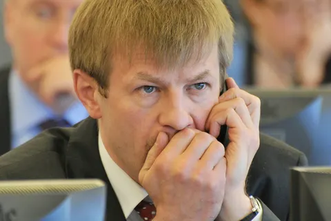 В Ярославле депутаты муниципалитета совмещают приятное с полезным. Фото