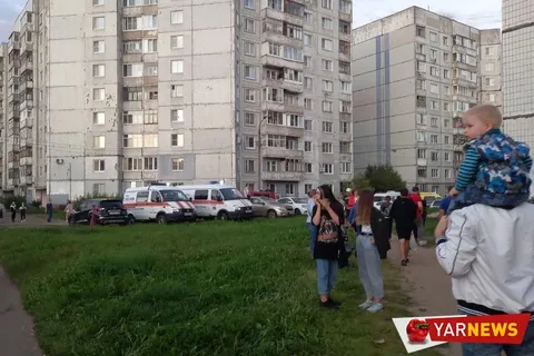 Взрыв газа в Ярославле: фоторепортаж с места ЧП