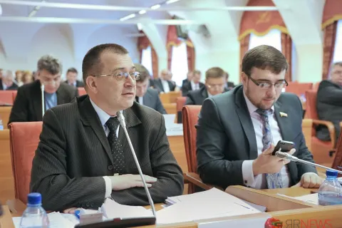 Дума Ярославской области шестого созыва провела внеочередное заседание. Фоторепортаж