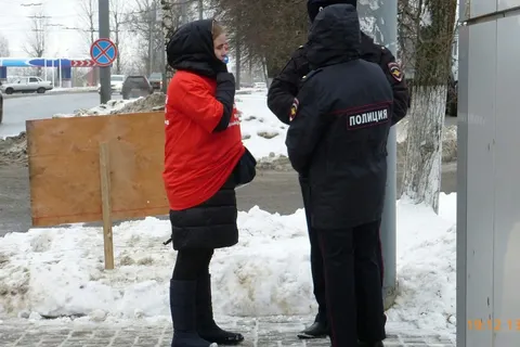 В Ярославле Владимира Путина встречали обманутые дольщики с плакатами