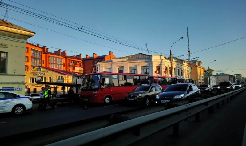 В Ярославле столкнулись три маршрутки: семь человек пострадало