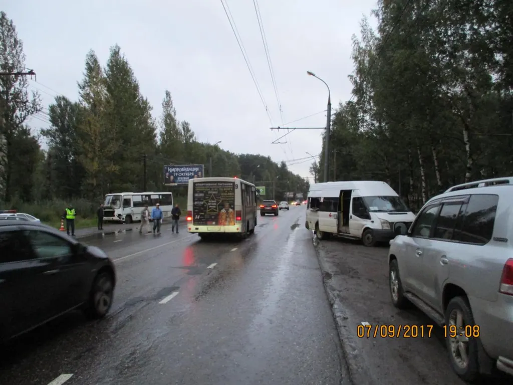В Ярославле столкнулись два автобуса