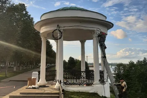 Вторая попытка: в  Ярославле сделают подсветку беседки на Волжской набережной
