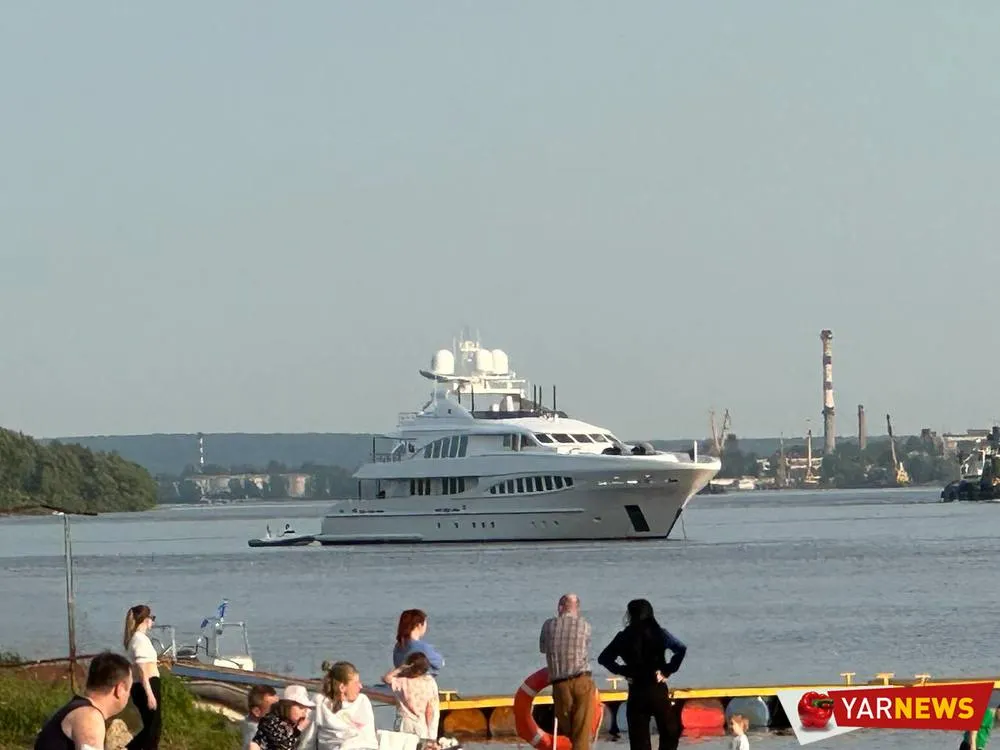 В Ярославле заметили суперяхту