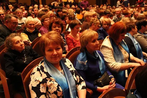 В Ярославле отметила 80-летие школа № 4