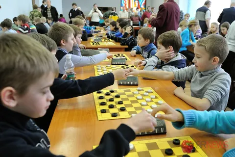 В Ярославле проходит Чемпионат и Первенство Центрального и Северо-Западного федеральных округов по русских шашкам. Фоторепортаж