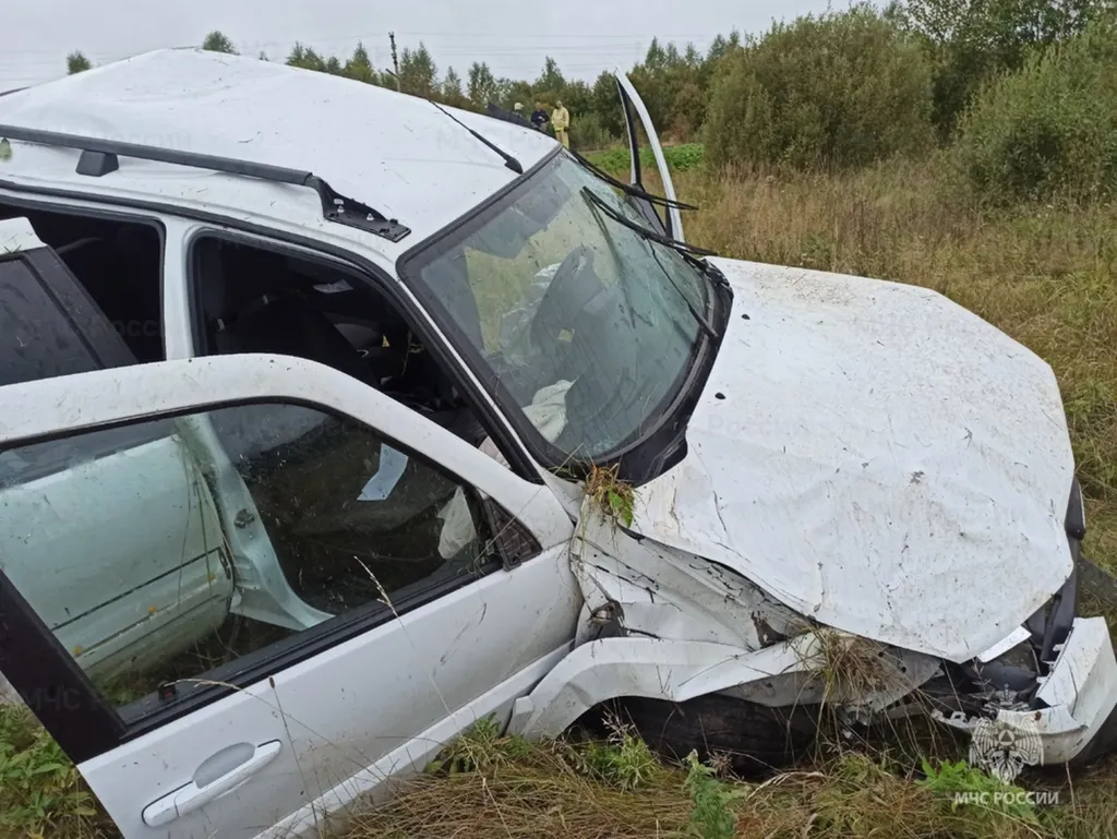 В Ярославской области погиб водитель перевернувшегося автомобиля