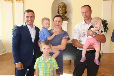 В Ярославле 67 молодых семей получили сертификаты на жилье