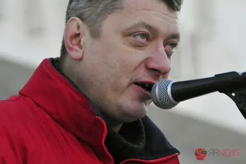 На митинг в поддержку мэра Ярославля собралось около двухсот человек. Фоторепортаж