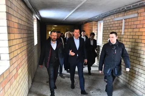 В Ярославле продолжается «война петиций» вокруг конно-спортивной школы
