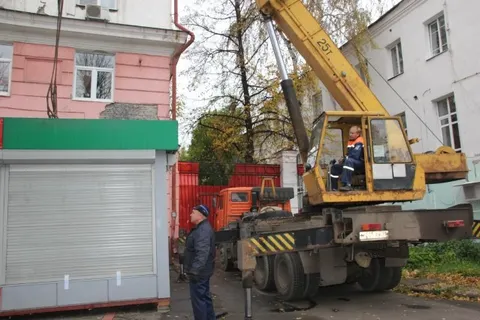 В Ярославле демонтируют 14 торговых павильонов