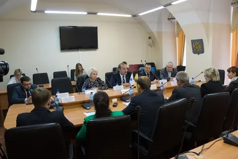 В Ярославской областной Думе приняли делегацию Законодательного собрания Ленинградской области