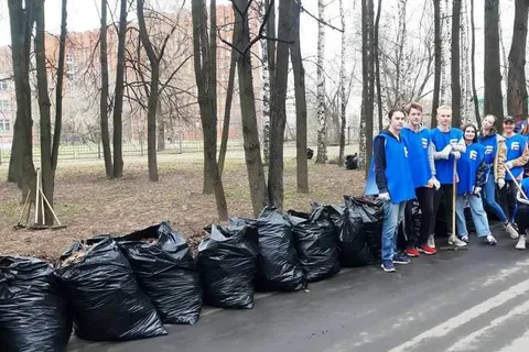 В Ярославле прошел традиционный весенний субботник