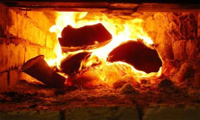 В Ростове мужчина и женщина отравились угарным газом