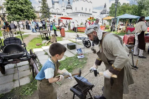 В Ростове открывается фестиваль музыки и ремесел «Живая старина»