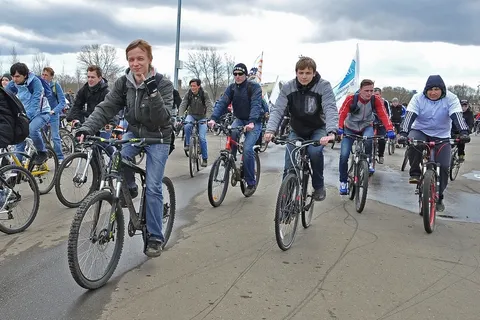 В Ярославле открыли «Велосезон-2013». Фоторепортаж